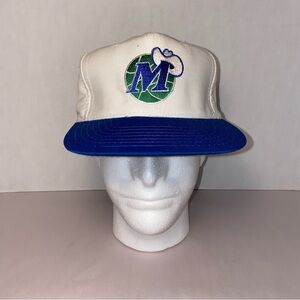 Vintage NBA Dallas Mavericks SnapBack Hat Cap White / Blue One Size By Pro Star